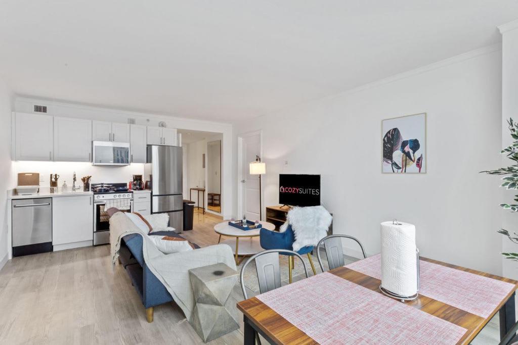 Sleep 6 Stylish 1br 2ba Beachfront Cozysuites *
