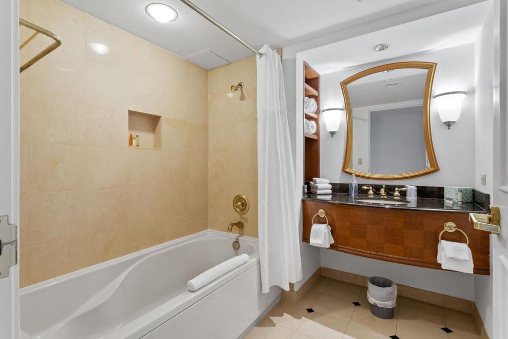 Sleep 6 Stylish 1br 2ba Beachfront Cozysuites Apartment